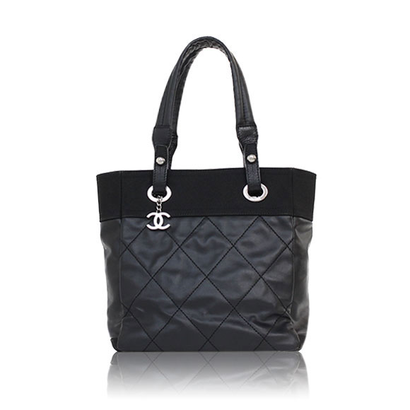 CHANEL パリビアリッツPM 25&nbsp;x 27&nbsp;x 10cm(幅&nbsp;x 高さ&nbsp;x マチ)