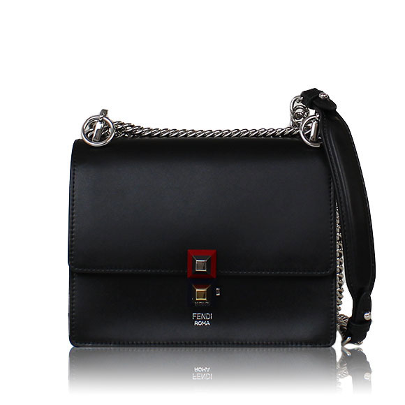 FENDI キャナイ 18&nbsp;x14&nbsp;x9cm(幅&nbsp;x 高さ&nbsp;x マチ)