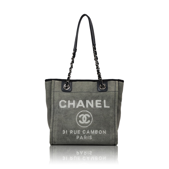 CHANEL ドーヴィルPM 26&nbsp;x26&nbsp;x10cm(幅&nbsp;x 高さ&nbsp;x マチ)