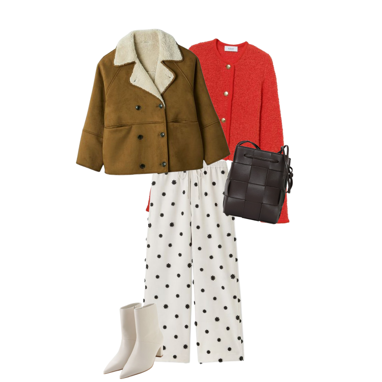 BOTTEGA VENETA（ボッテガ・ヴェネタ）カセットバケットバッグ