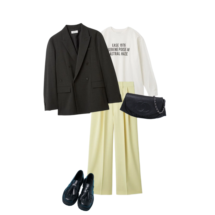 CHANEL(シャネル)ハーフムーンチェーンウォレット